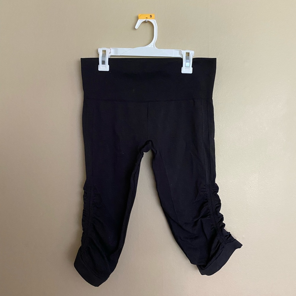 Lululemon cropped leggings